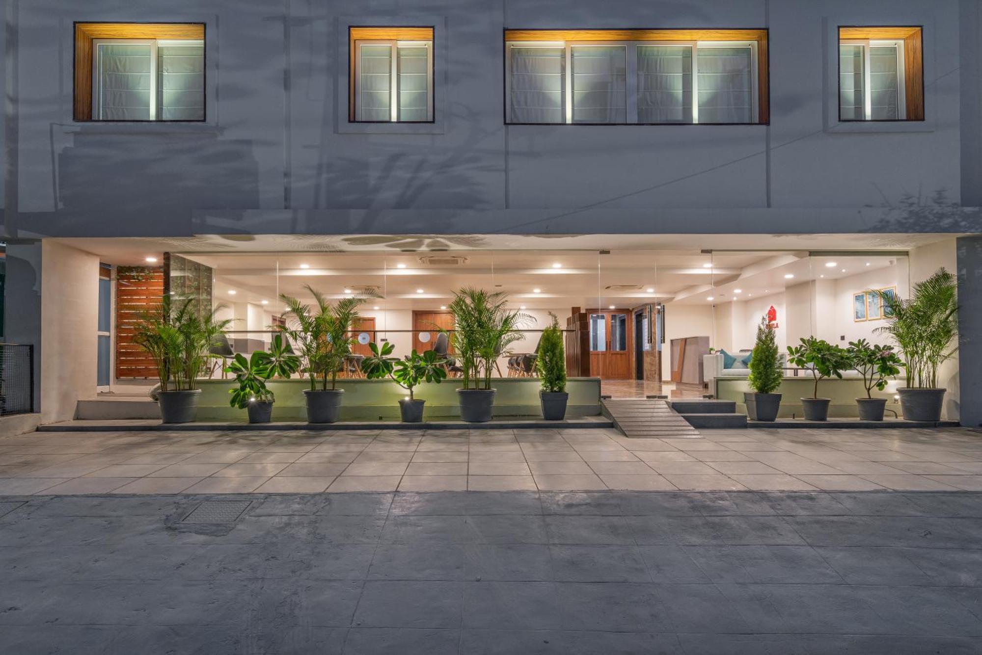 Skyla Studios & Suites - Hitech City Haiderabad Buitenkant foto